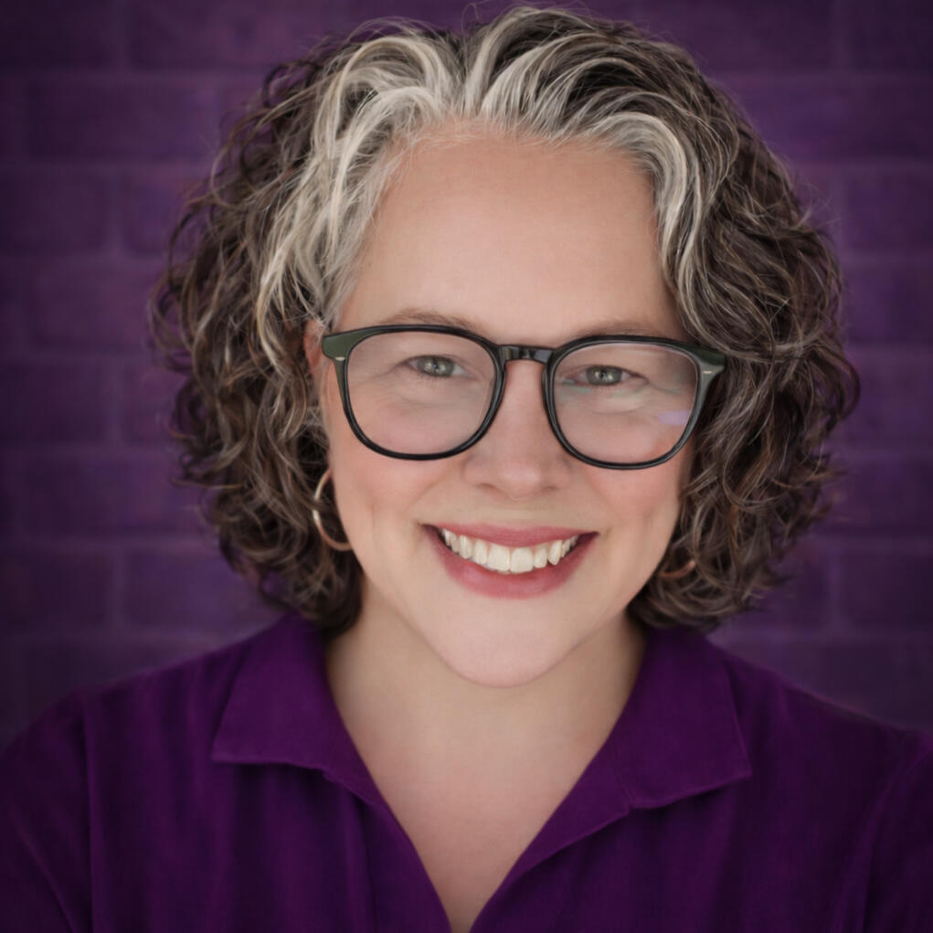 Shana Dow, YA Fantasy Romance Author Author Shana Dow, writer of young adult fantasy romance.